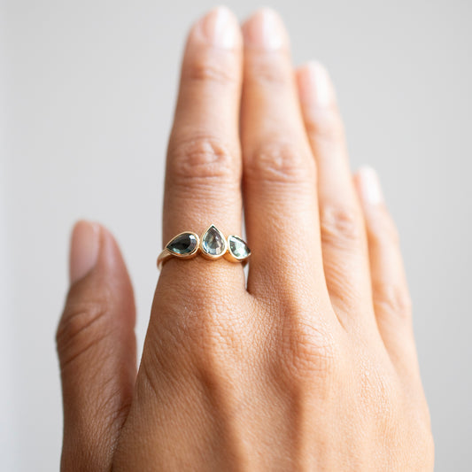Bicolor Green Sapphire Bloom Ring