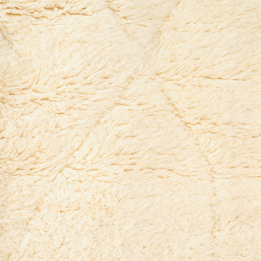 Plush White Beni Mrirt Moroccan Rug