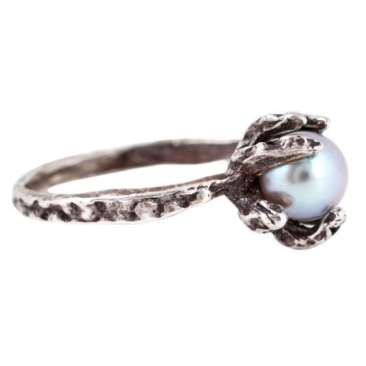 Silver Stingray Akoya Pearl Ring