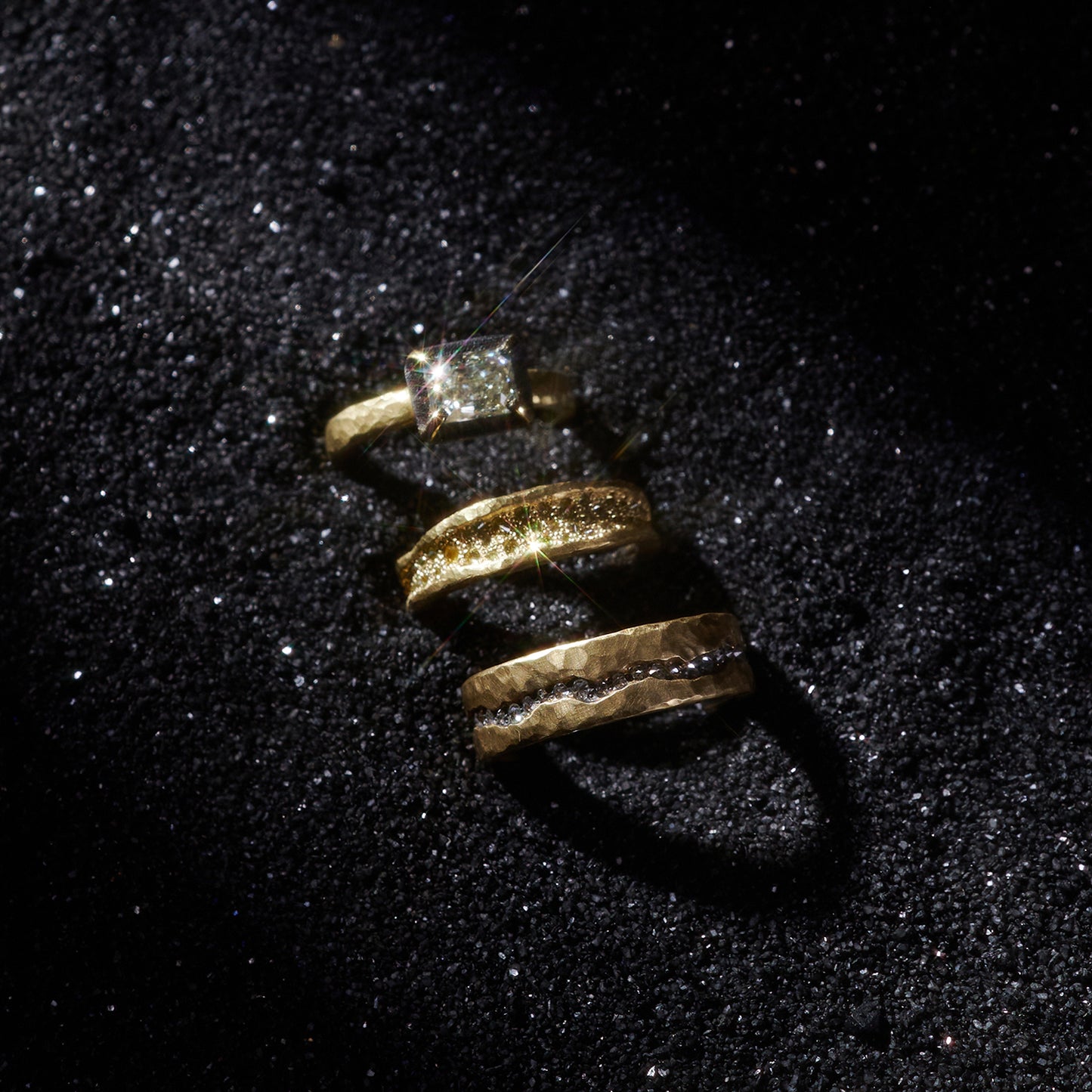 Diamond Valley Gold Fissure Ring