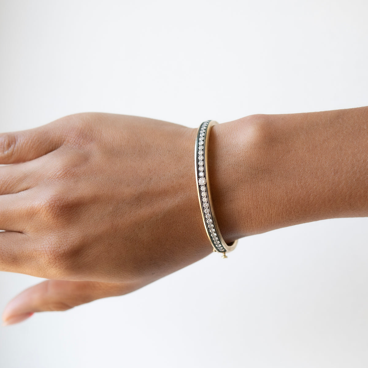 Diamond & Clover Bangle
