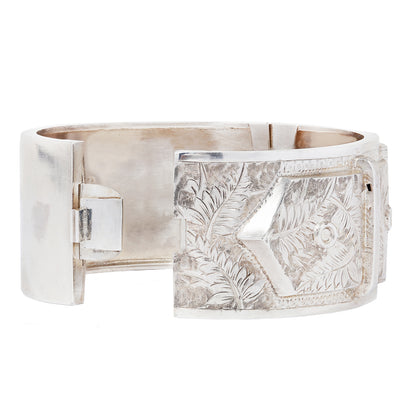 Silver Fern Buckle Bangle