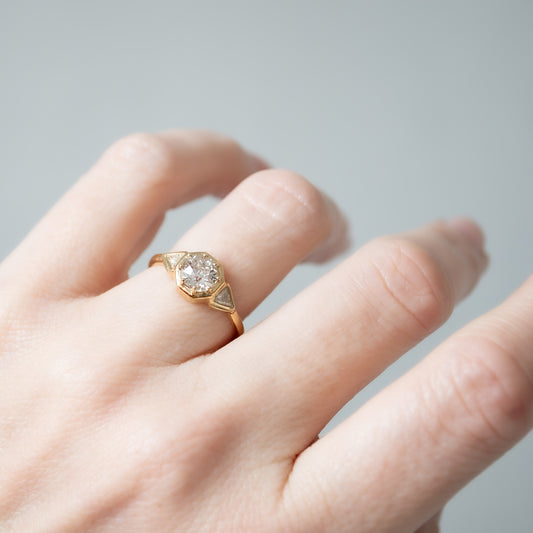 Diamond Glow Cleopatra Ring