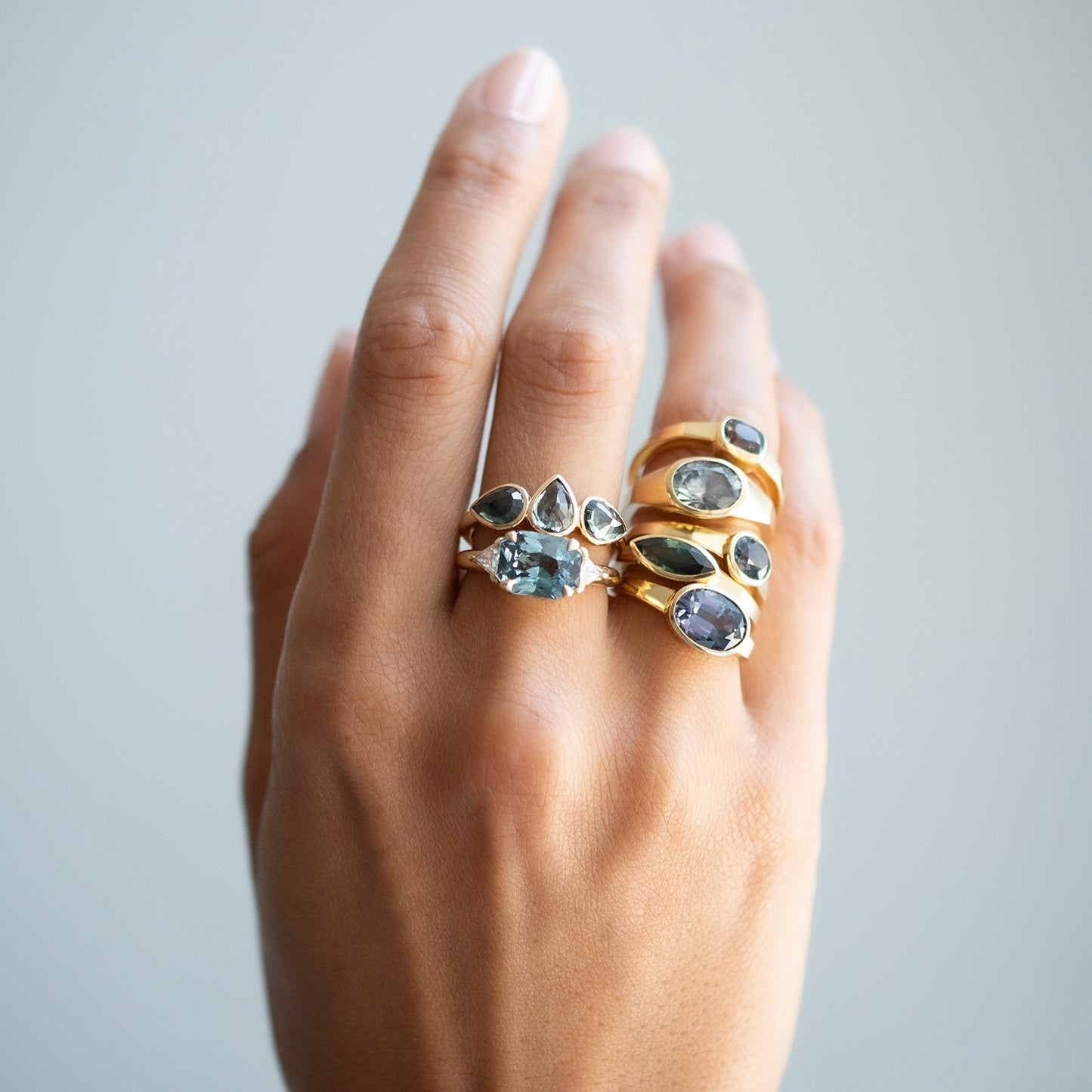 Bicolor Green Sapphire Bloom Ring