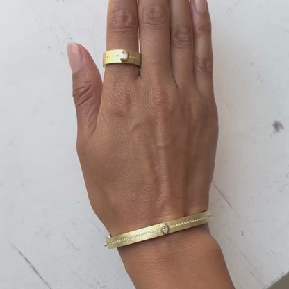 Junia Plus 6mm White Diamond Bangle