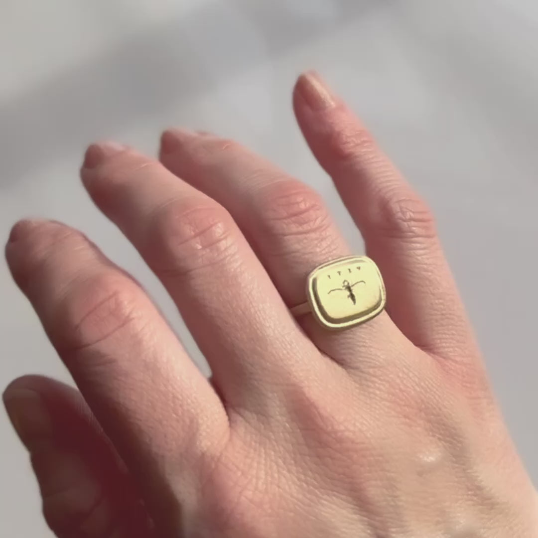 Vite Gold Bee Ring