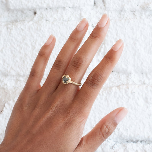 Square Gray Diamond Textile Solitaire