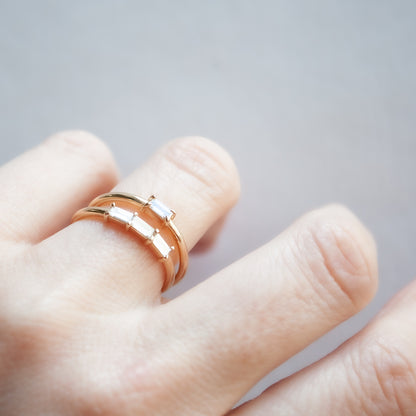 Linear Baguette Ring