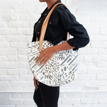 Medium Tote Bag