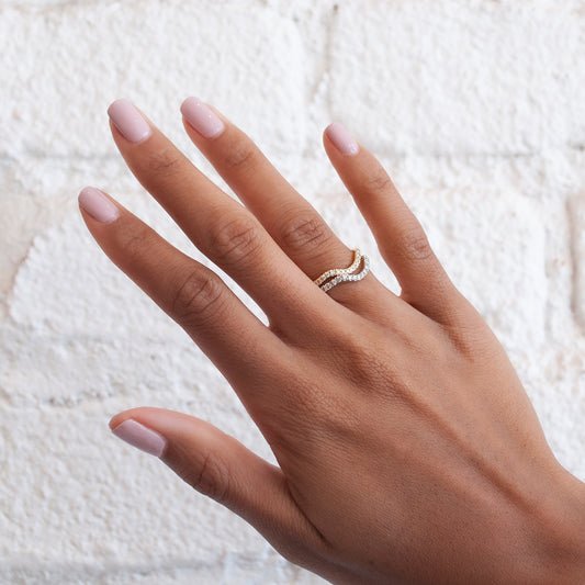 White Diamond Nesting Band