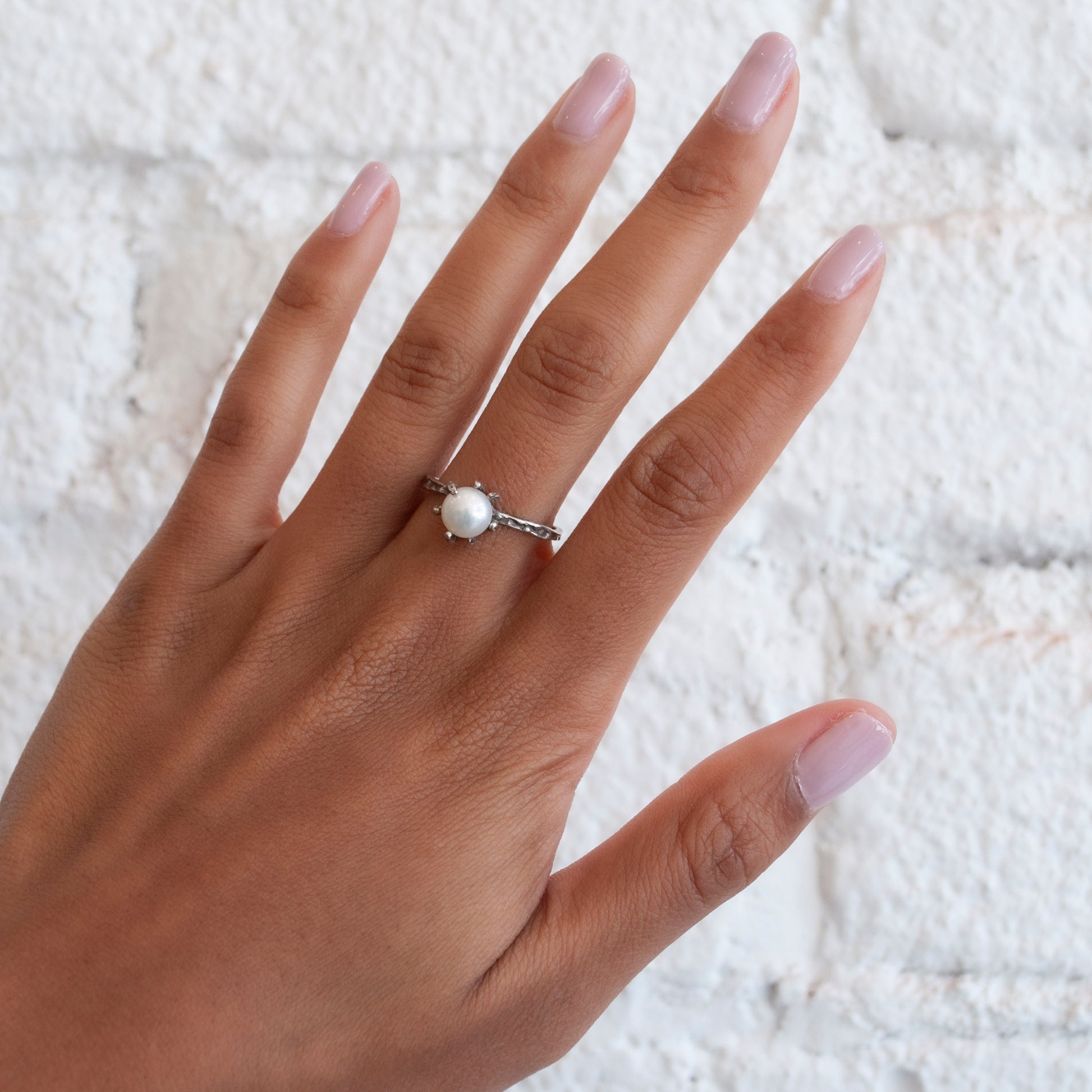 Silver Stingray Pearl Ring