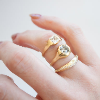 Round Diamond Swell Ring